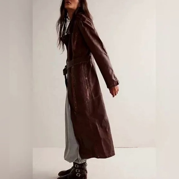 FREE PEOPLE VEGAN ISABELLE MOTO TRENCH COAT JACKET $298 UMBERT
HEART BROWN NWOT - Picture 3 of 4
